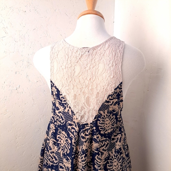 Umgee | Cream & navy blue patterned short front long back dress - Picture 3 of 14